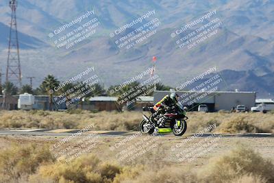 media/Dec-07-2025-CVMA (Sun) [[3e7d2de5dc]]/Race 10-Formula 40 Open/